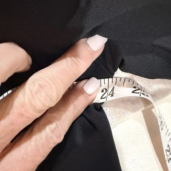 Nike Dri-FIT Men's Moisture Wicking Short Sleeve Crew Neck T-Shirt Black Size L - Picture 3 of 4